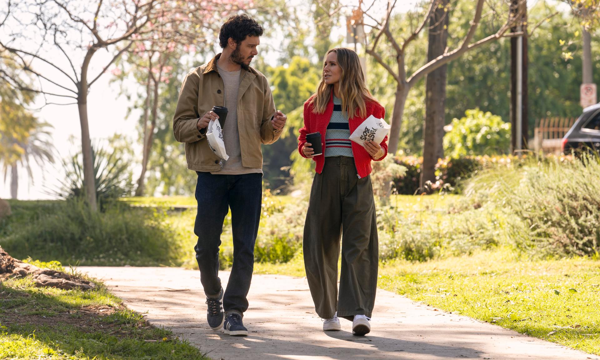 Adam Brody and Kristen Bell in Netflix's Nobody Wants This